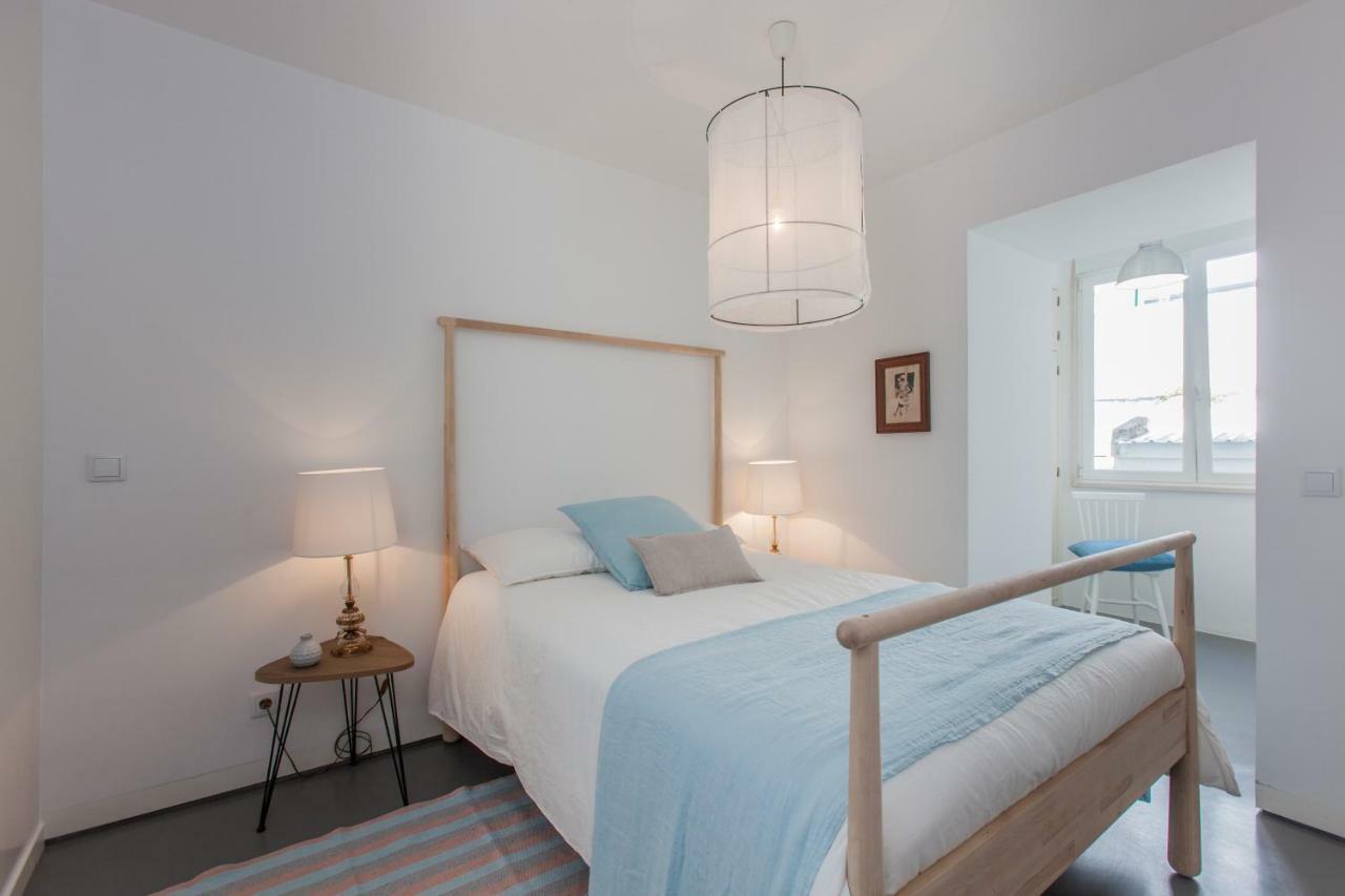 Renovated Apart With Private Courtyard, By Timecooler Lisbon Luaran gambar