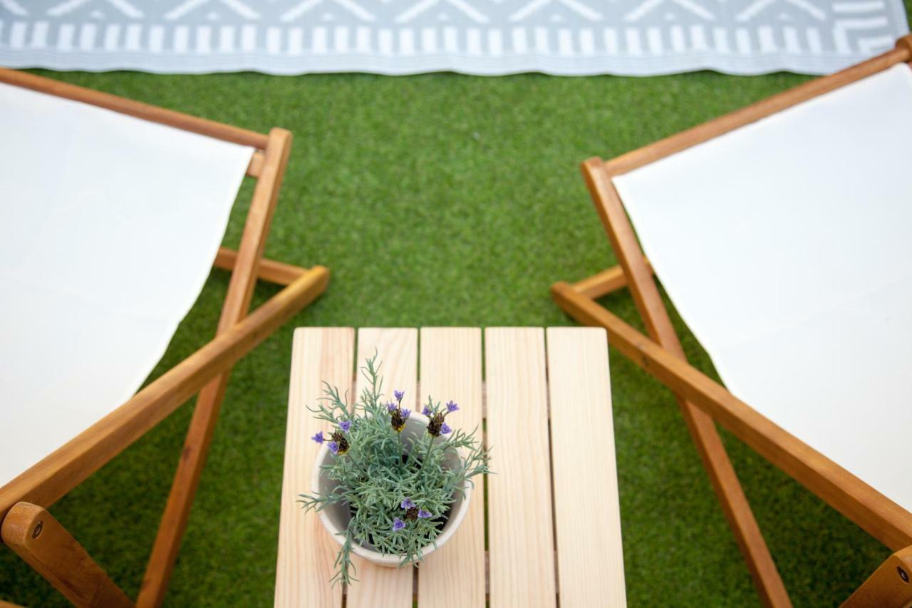 Renovated Apart With Private Courtyard, By Timecooler Lisbon Luaran gambar