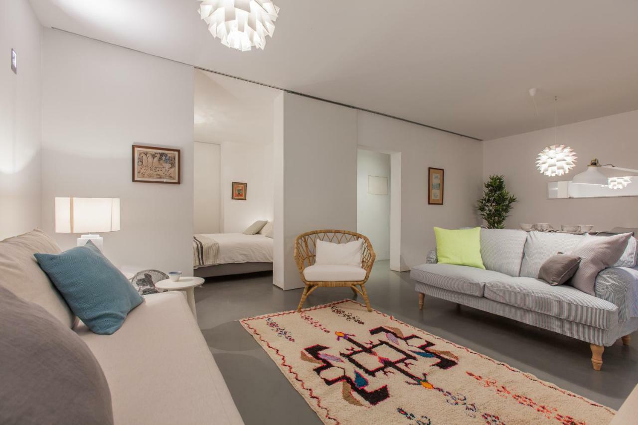 Renovated Apart With Private Courtyard, By Timecooler Lisbon Luaran gambar