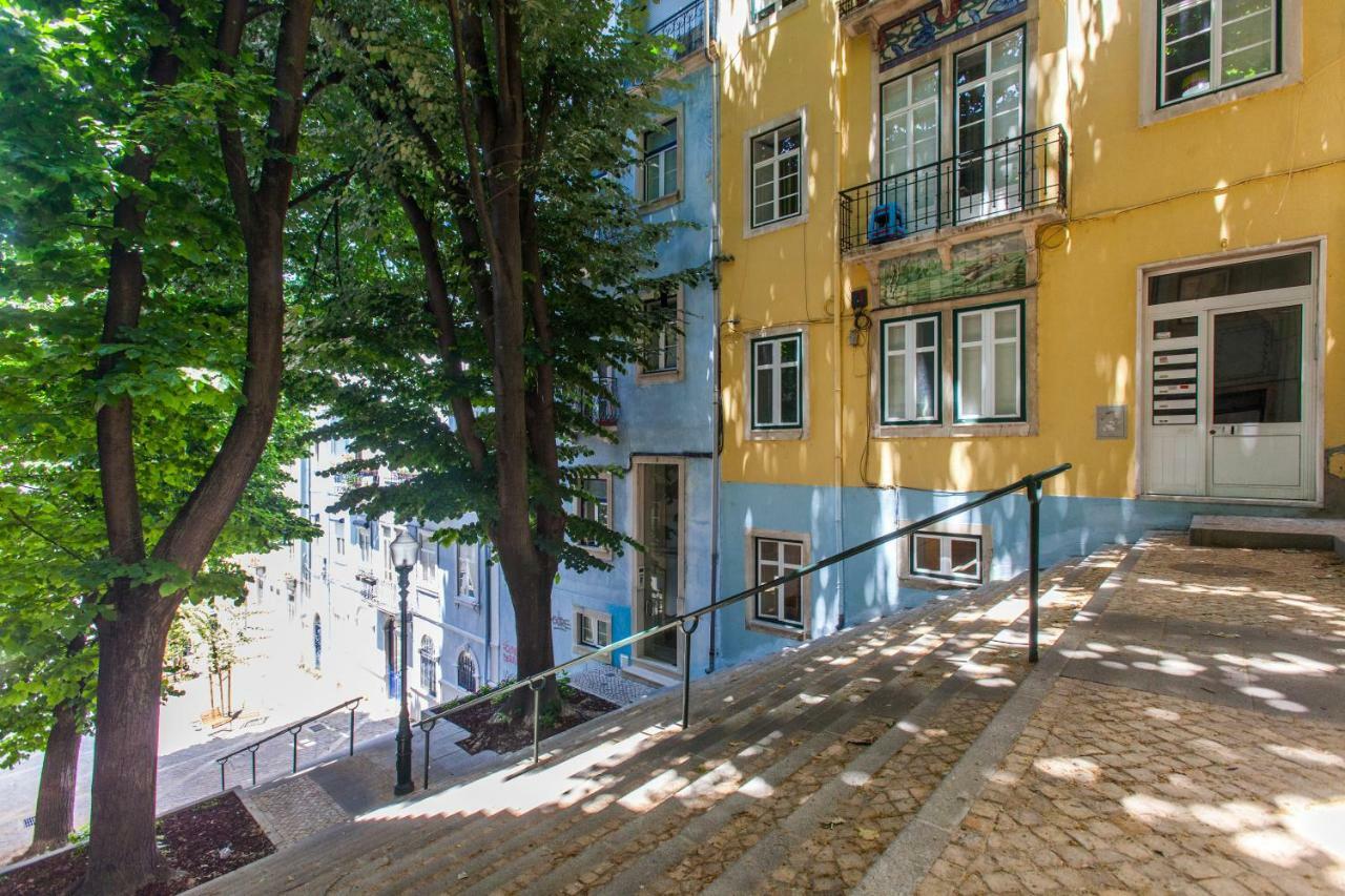 Renovated Apart With Private Courtyard, By Timecooler Lisbon Luaran gambar